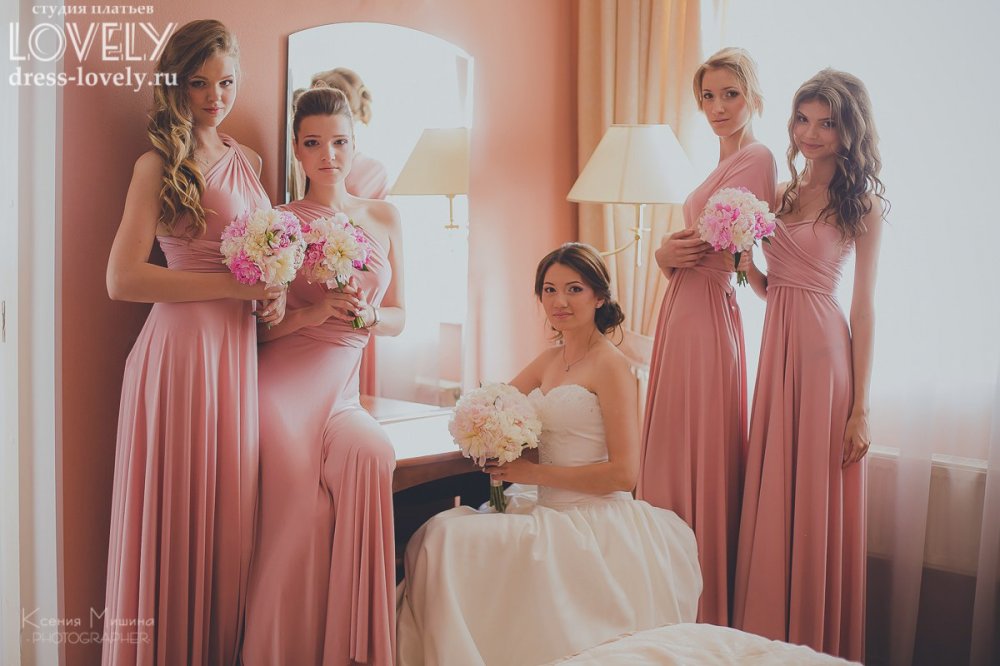 Нежно-розовые платья-трансформеры
Индивидуальный пошив
